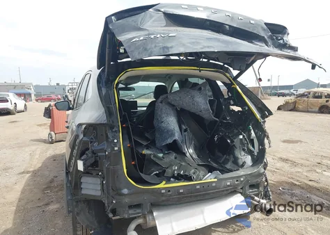 2024 Ford Escape Active z USA, uszkodzony, nr VIN 1FMCU9GN8RUA09134